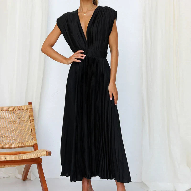 Adele™ - V-neck maxi dress with pleats