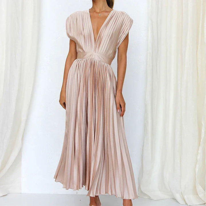 Adele™ - V-neck maxi dress with pleats