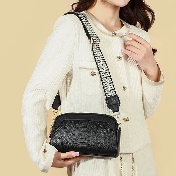 Luxe™ - Leather Shoulder Bag with Alligator Pattern