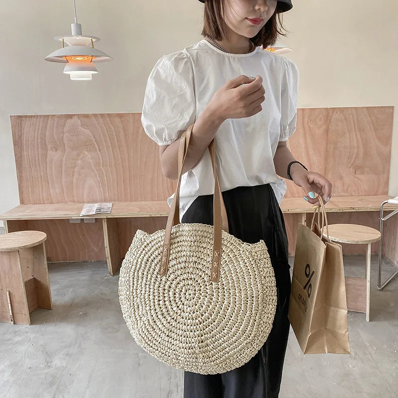 Handcrafted Elegant Multifunctional Straw Handbag